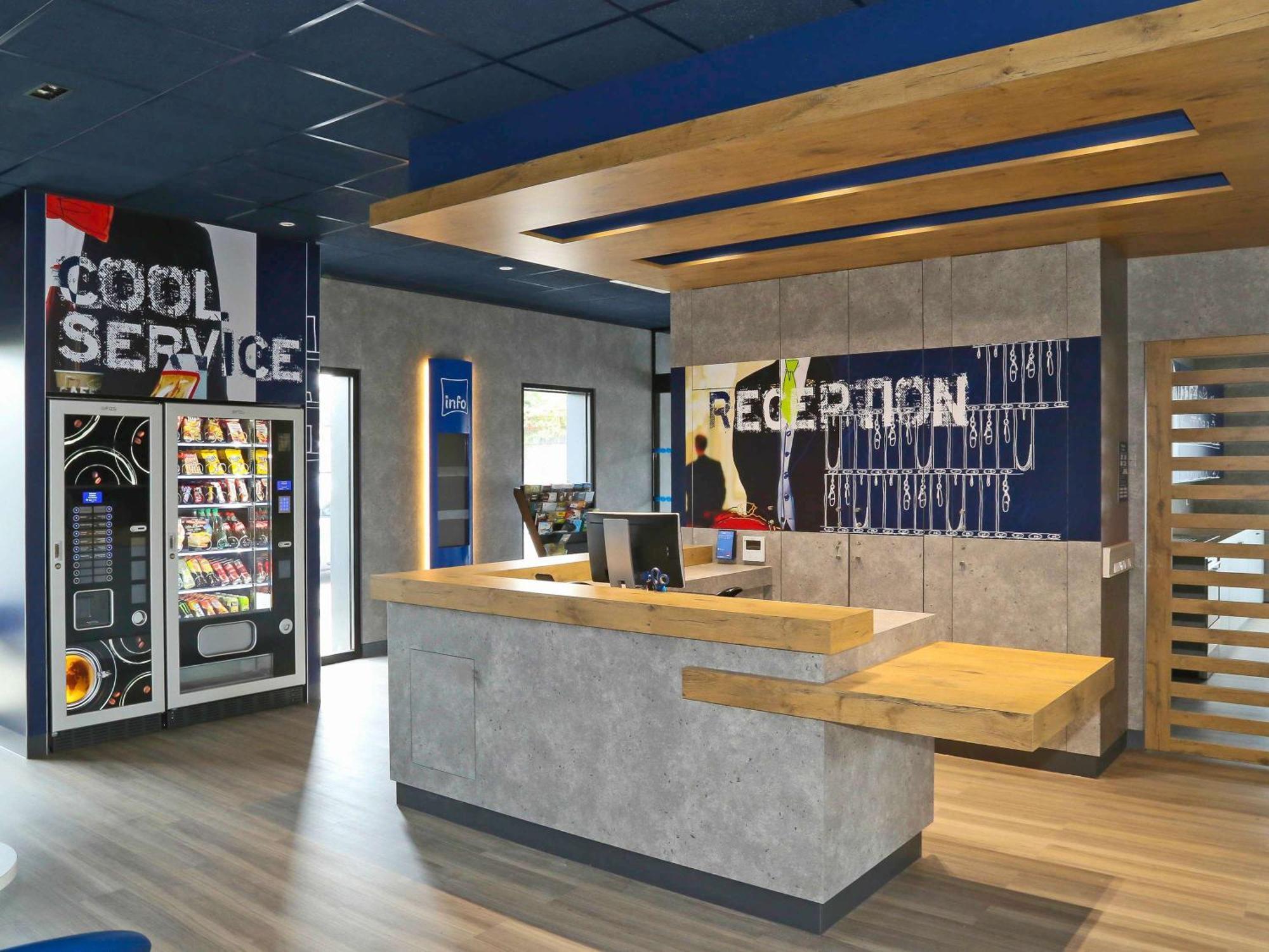 Ibis Budget Amiens Centre Gare Exterior photo